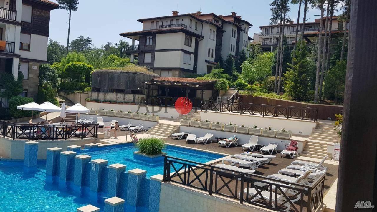 Lilia Sun Apartment Созопол Екстериор снимка